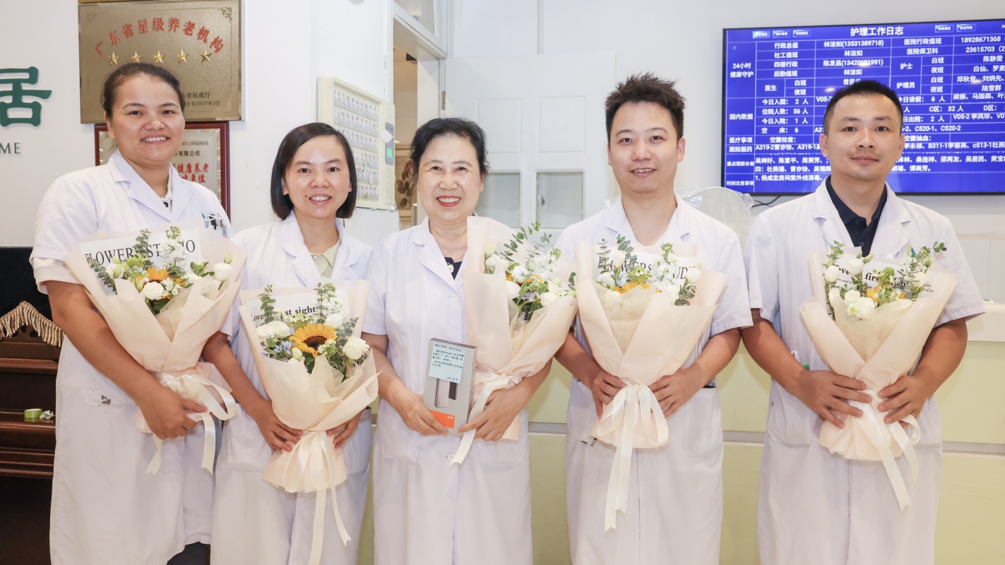 致敬白衣守护者，今天请收下这份温暖